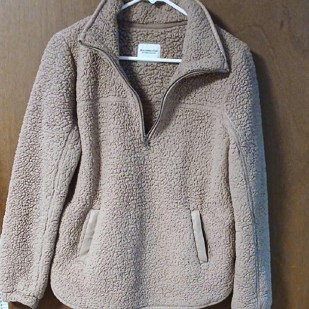 Abercrombie & Fitch Tan Sherpa Pullover